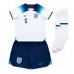 Engeland John Stones #5 Babykleding Thuisshirt Kinderen WK 2022 Korte Mouwen (+ korte broeken)